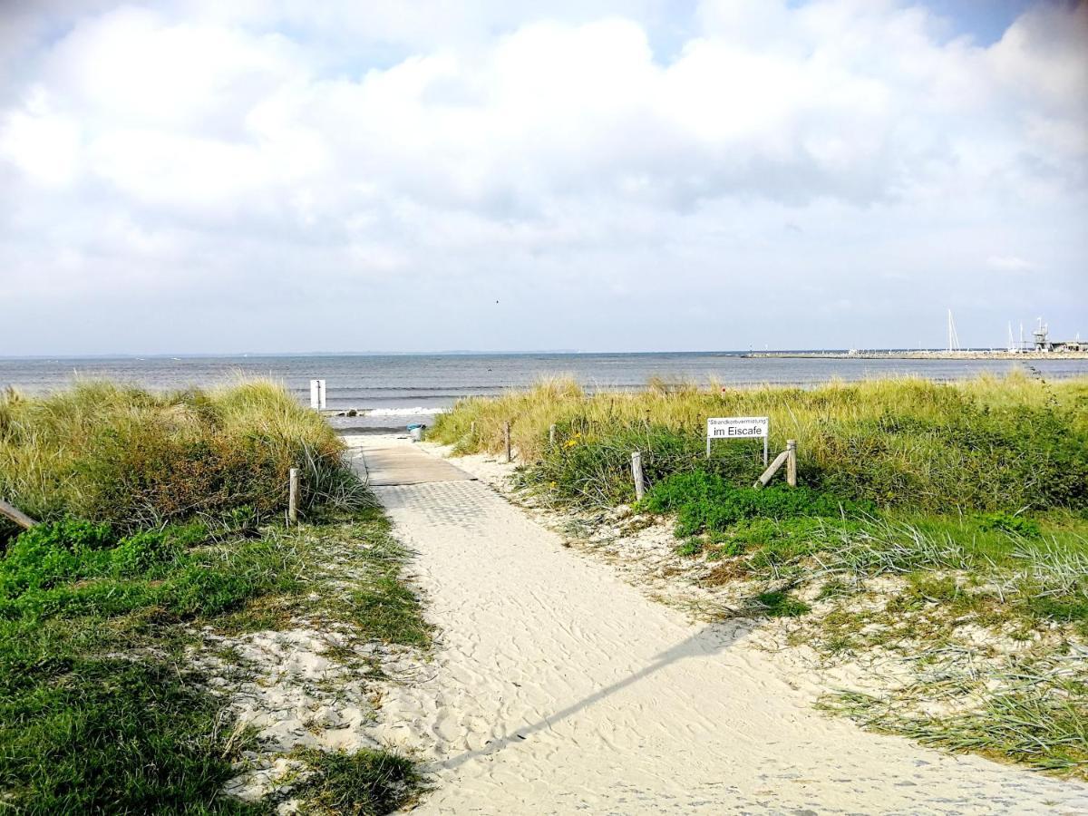 Meerostseezeit Barrierefrei Glowe Esterno foto